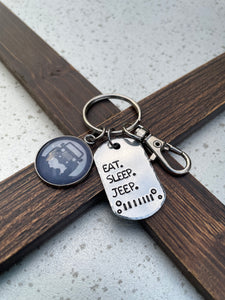 “Eat. Sleep. Jeep.” Keychain